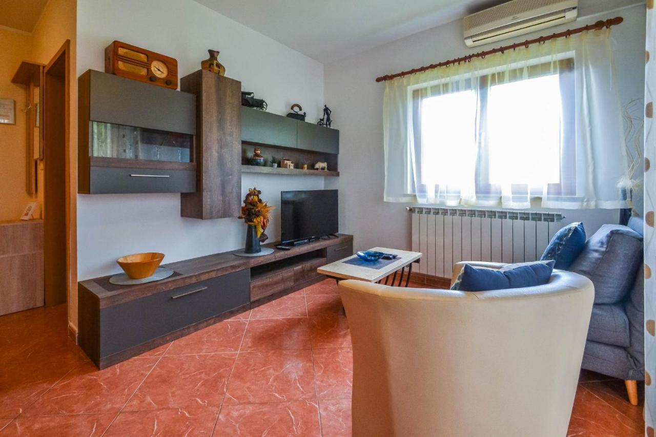 Apartment Moreri Garden